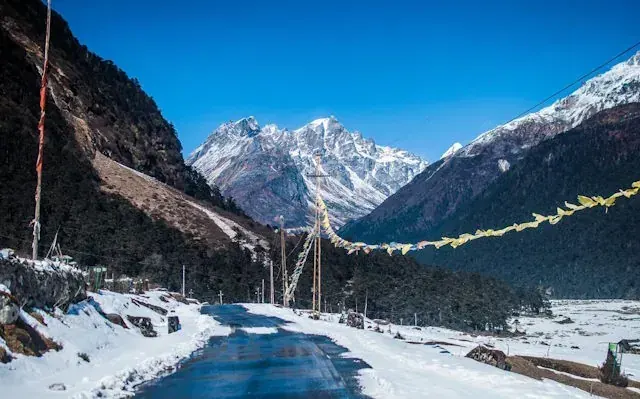 10 Days / 9 Nights – Darjeeling & Sikkim Grand Expedition